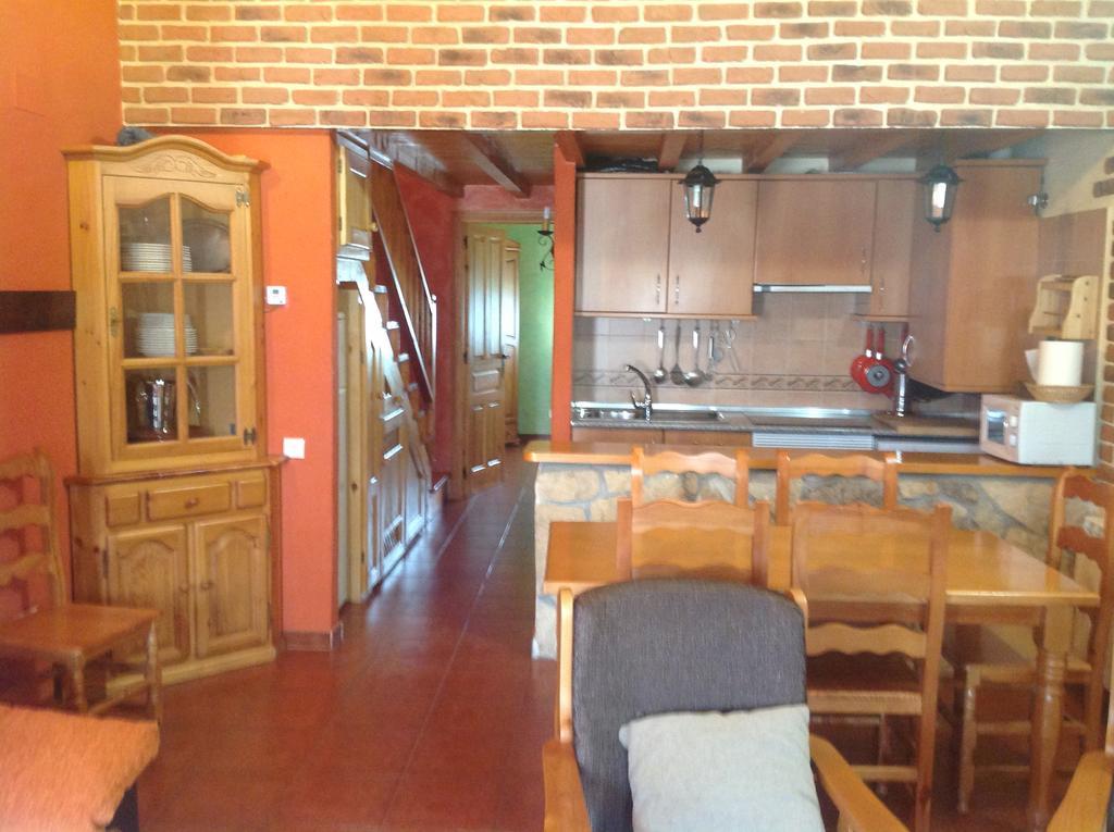 San Martin de la Vega del Alberche Casa Rural La Vega De Gredosゲストハウス エクステリア 写真